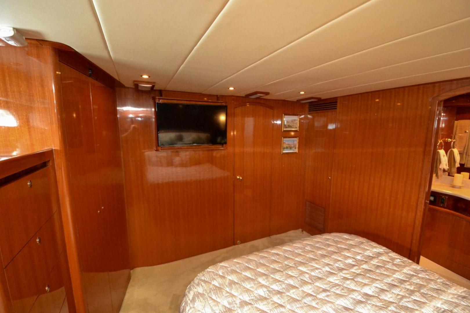 Slide: The Image of Hampton 580 Pilothouse 2009 - 3468175