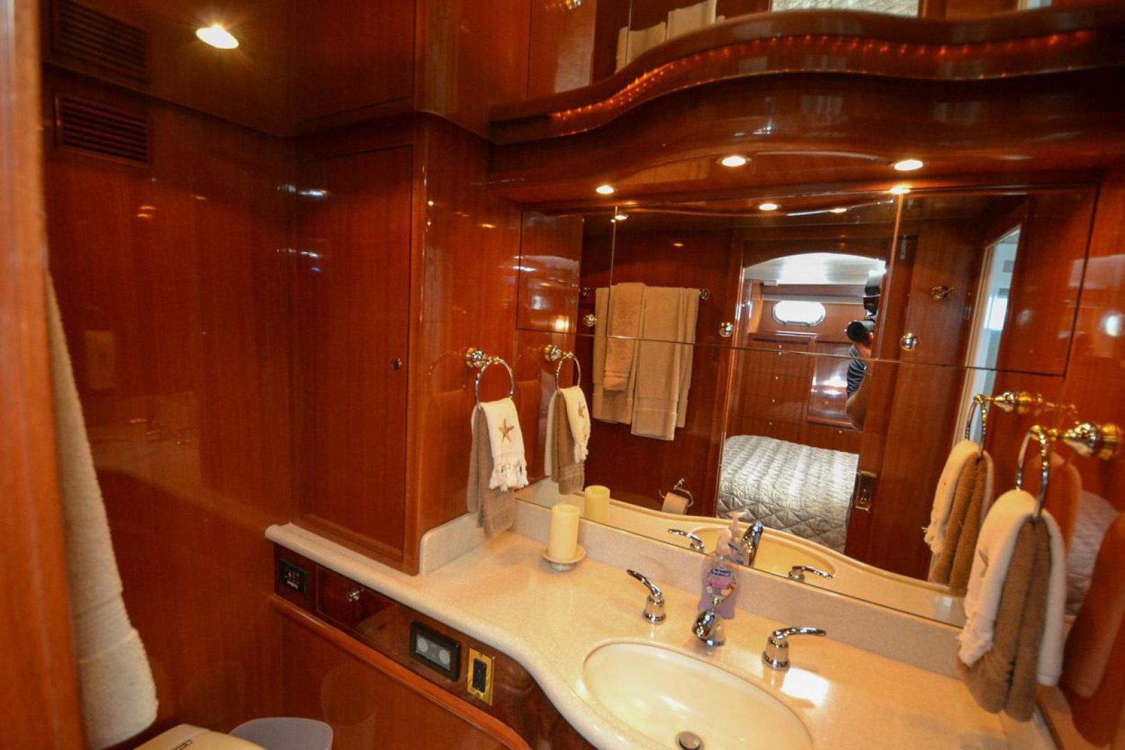 Slide: The Image of Hampton 580 Pilothouse 2009 - 3468176