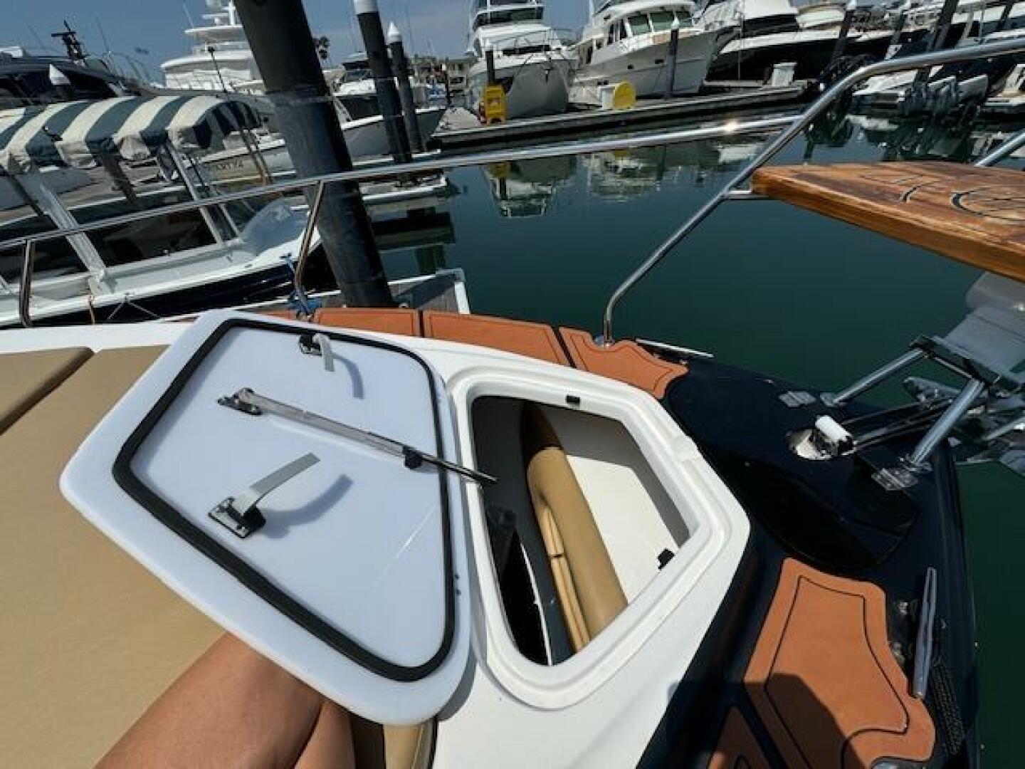 Slide: The Image of Hanover Yachts 305 2023 - 5030040
