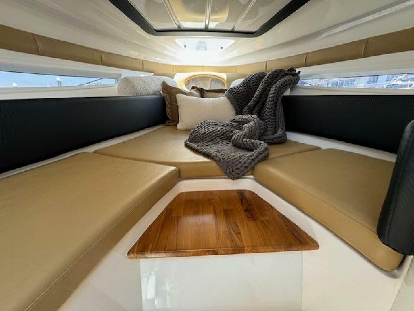 Slide: The Image of Hanover Yachts 305 2023 - 5030043