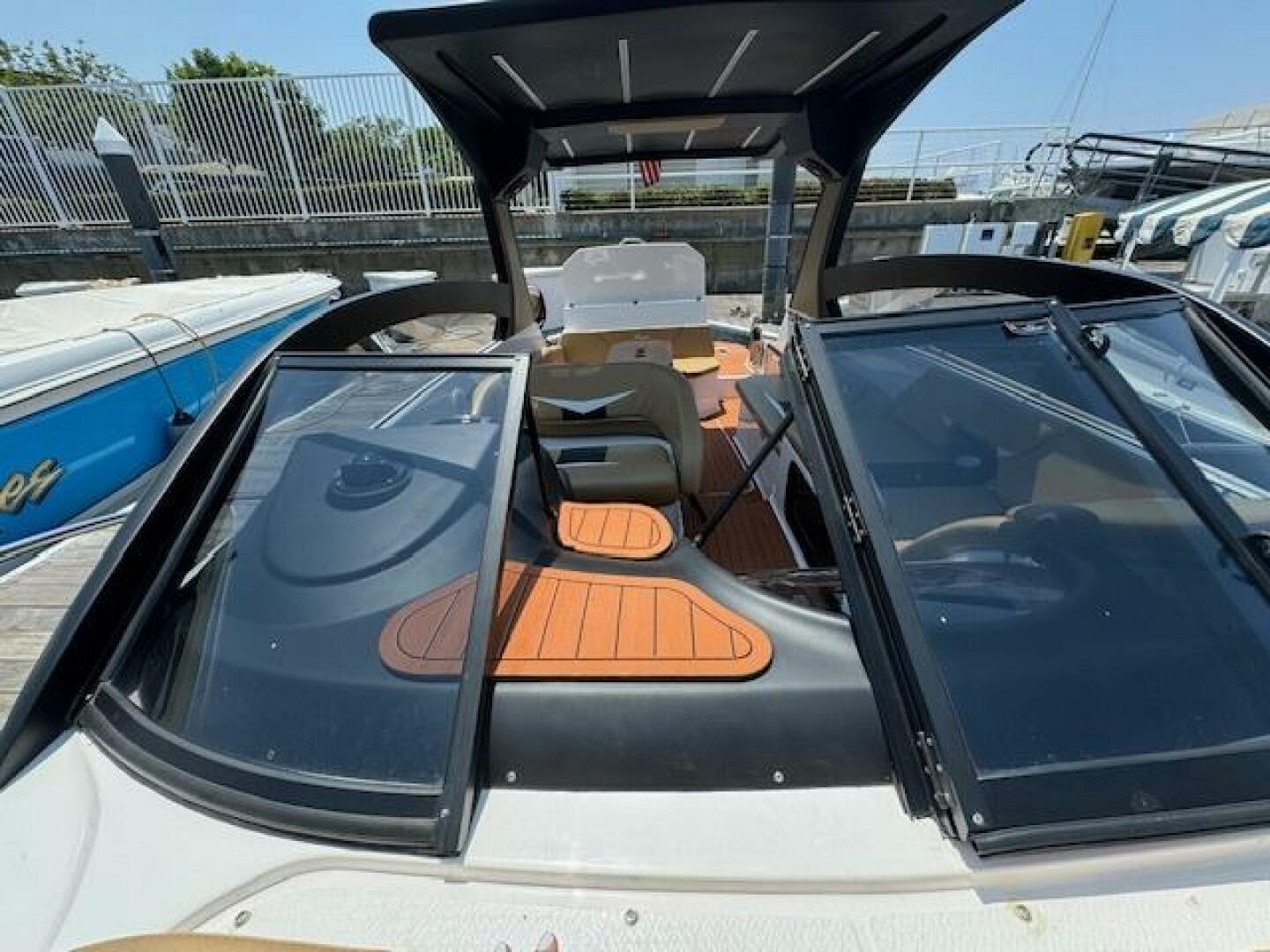 Slide: The Image of Hanover Yachts 305 2023 - 5030049