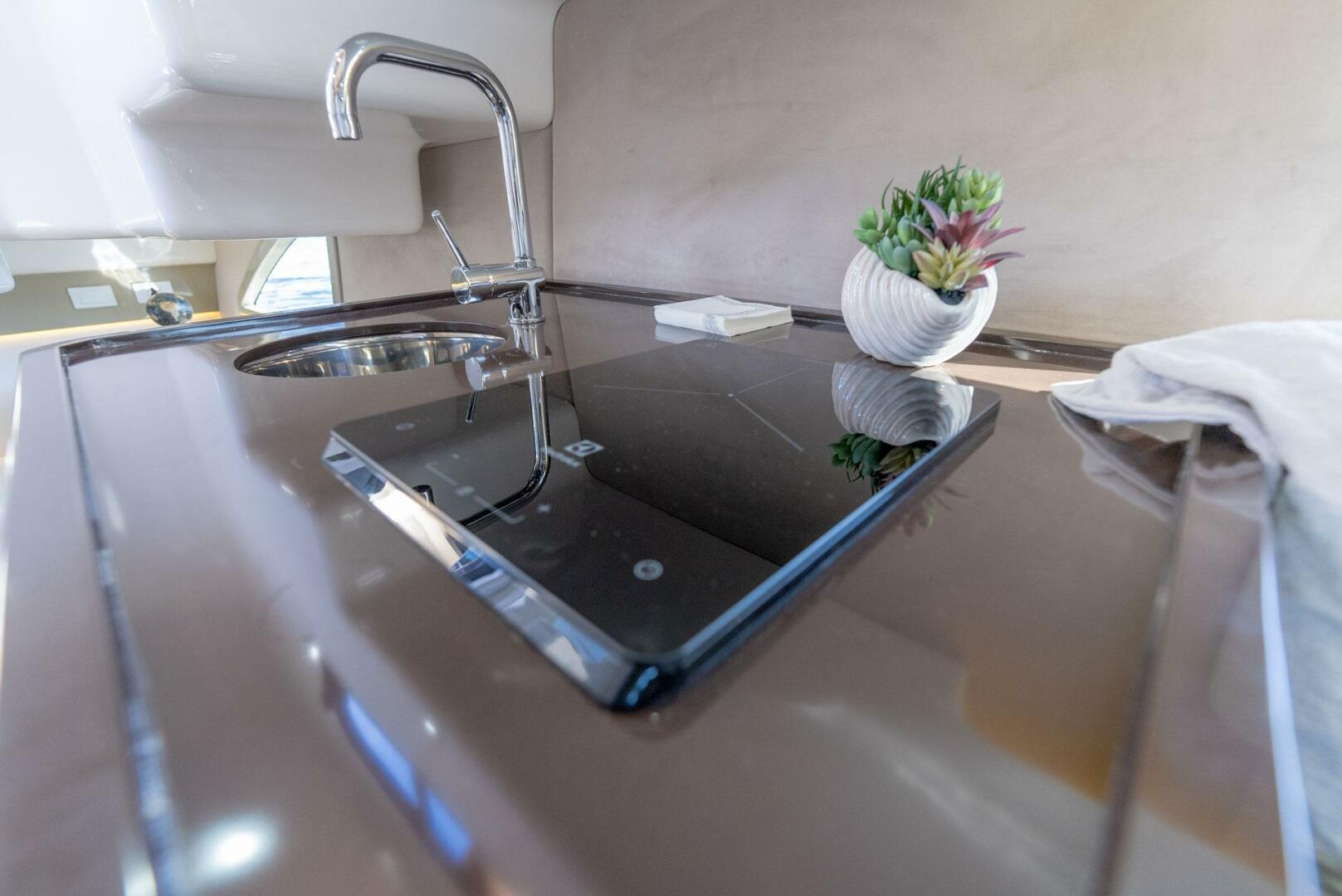 Slide: The Image of Hanover Yachts 347 2025 - 5086004
