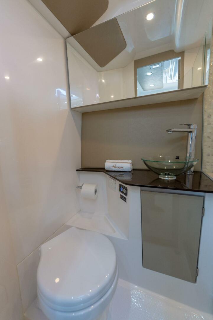 Slide: The Image of Hanover Yachts 347 2025 - 5086010