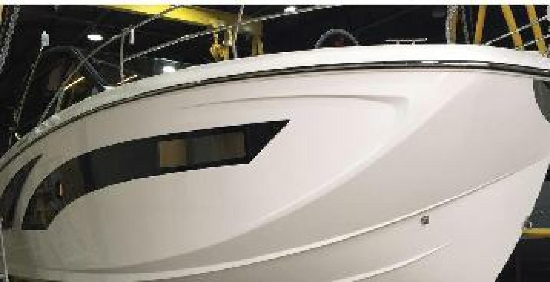 Slide: The Image of Hanover Yachts 387 Outboard Classic Luxury Edition 2025 - 4968050