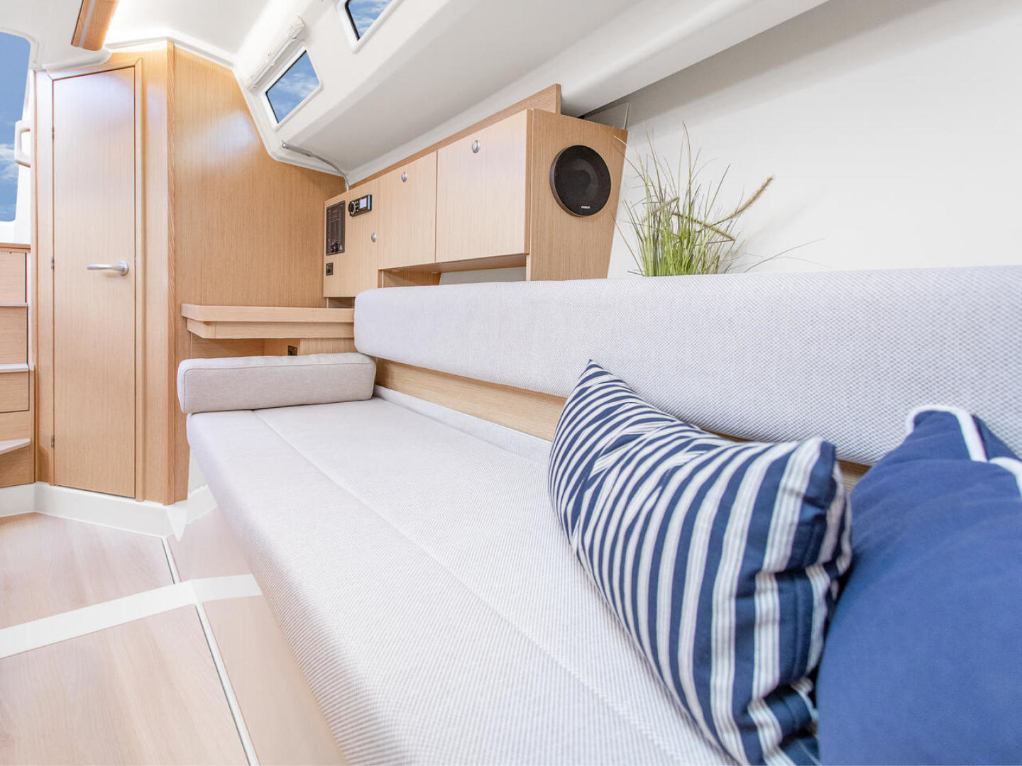 Slide: The Image of Hanse 315 2025 - 1587360
