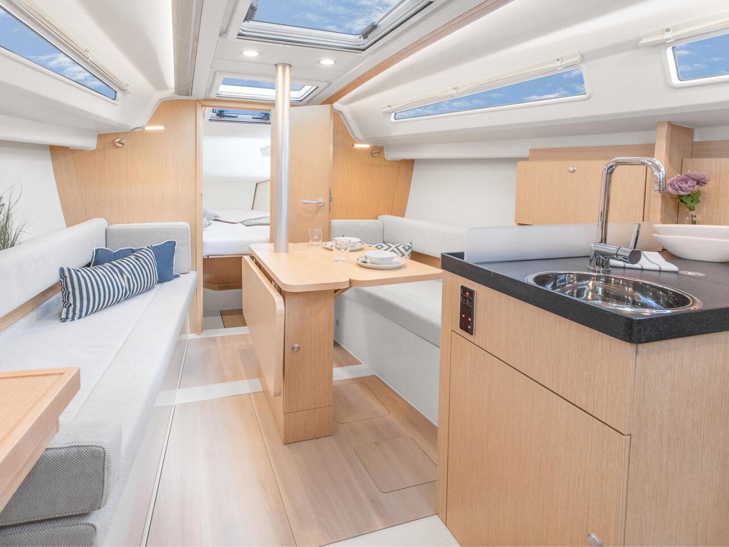 Slide: The Image of Hanse 315 2025 - 1587365
