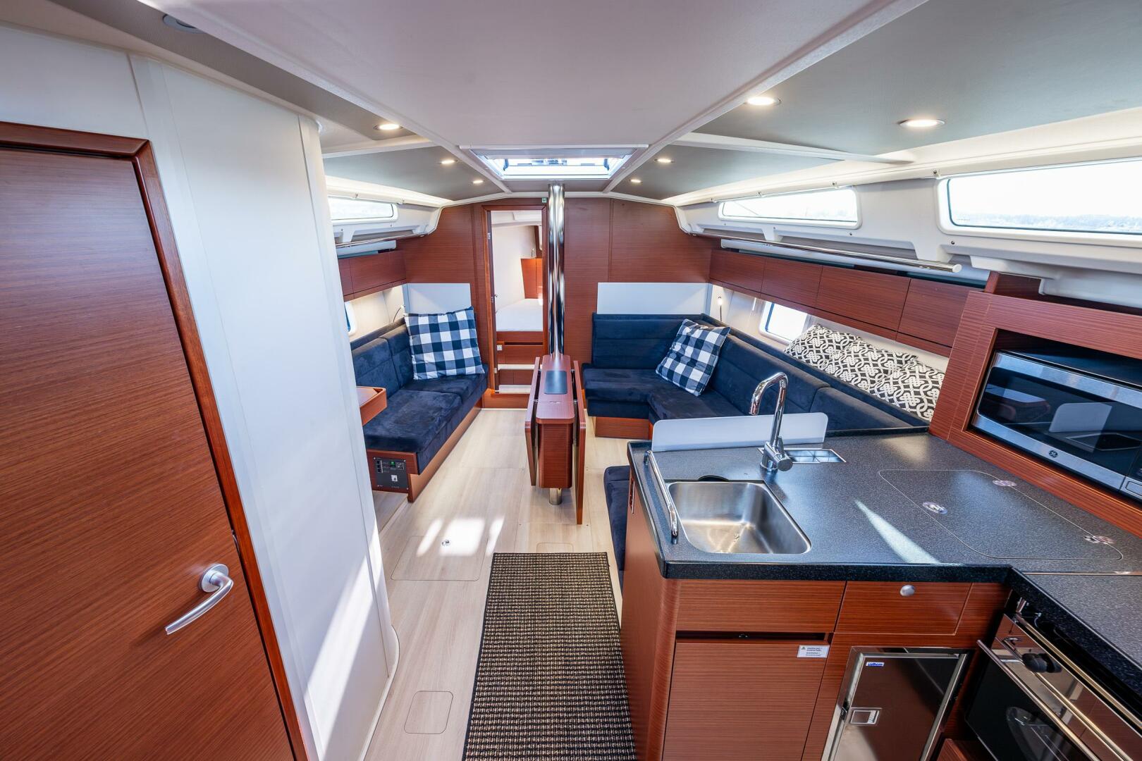 Slide: The Image of Hanse 418 2019 - 5259504