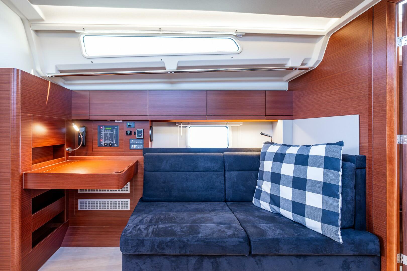 Slide: The Image of Hanse 418 2019 - 5259508