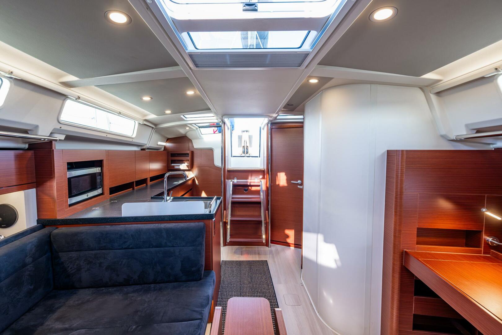 Slide: The Image of Hanse 418 2019 - 5259511