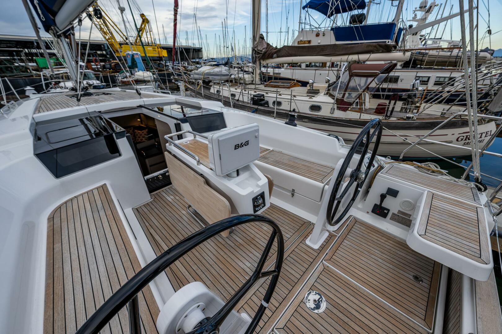 Slide: The Image of Hanse 418 2023 - 4725743