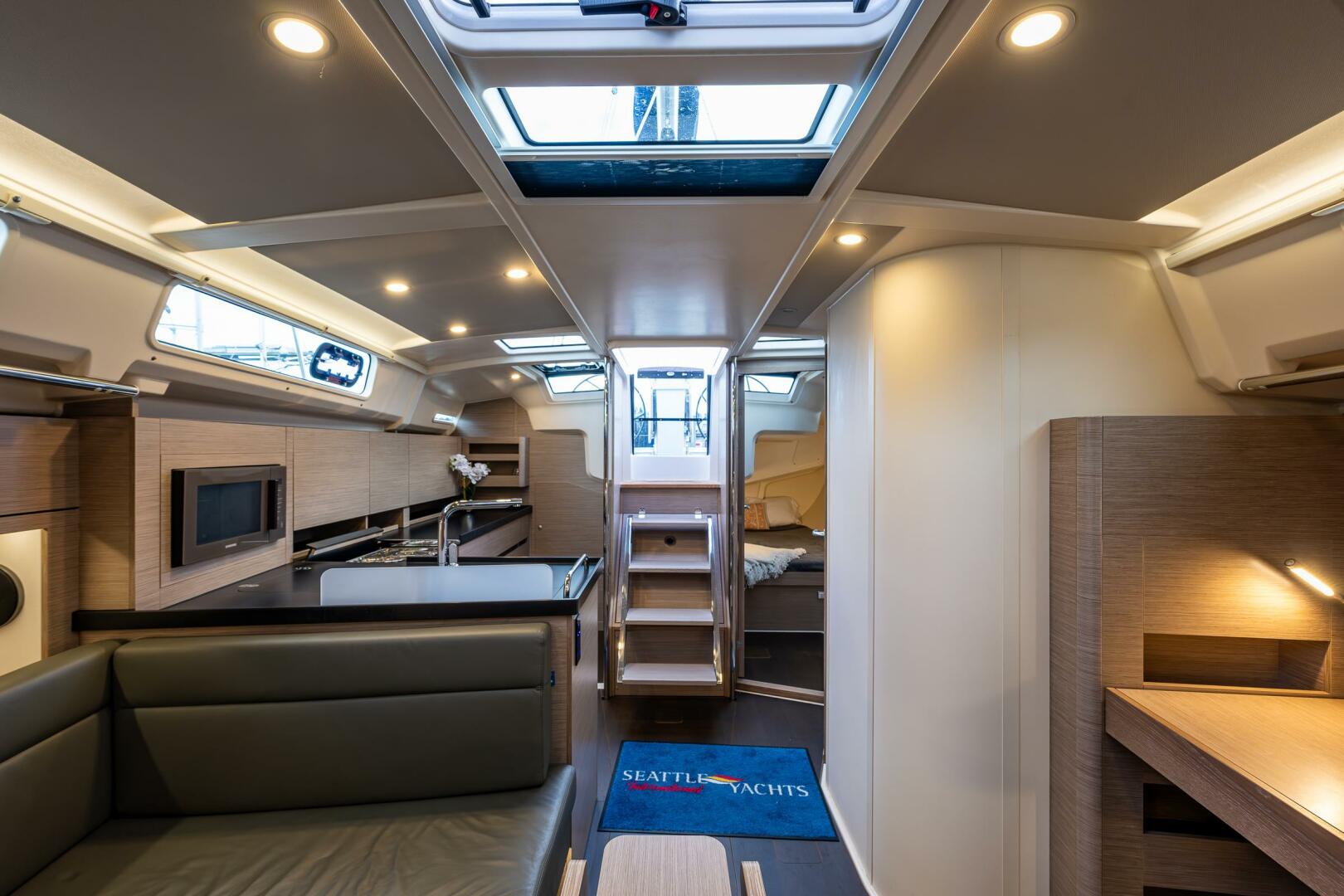 Slide: The Image of Hanse 418 2023 - 4725747