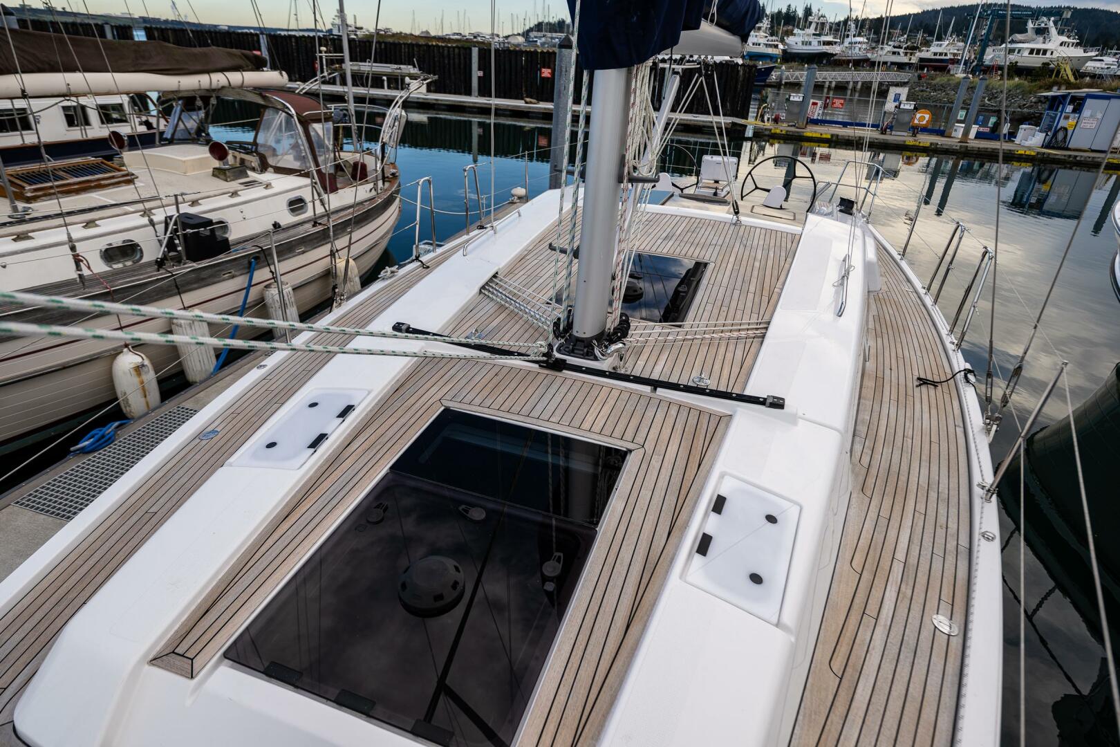 Slide: The Image of Hanse 418 2023 - 4725761