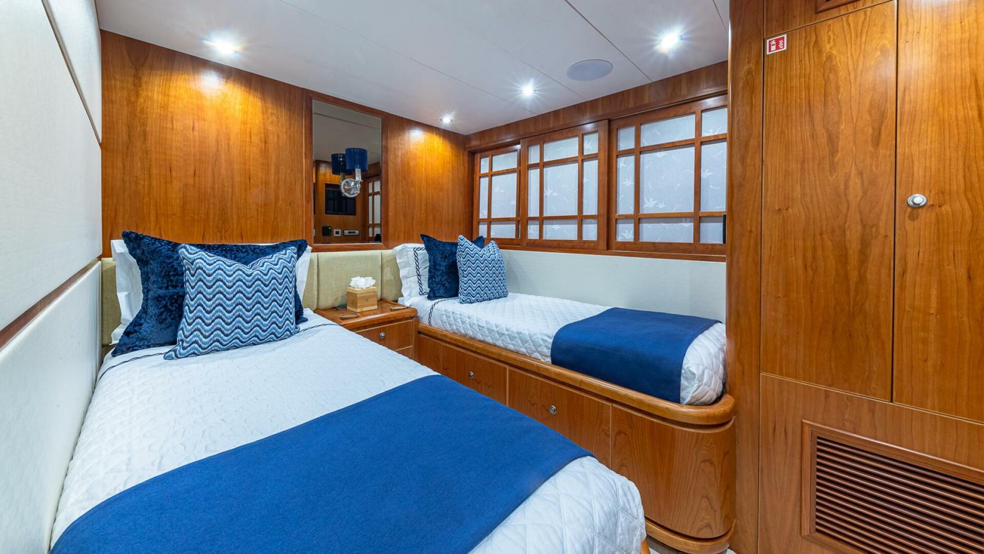 Slide: The Image of Stbd Guest Cabin Looking Fwd - 4481743