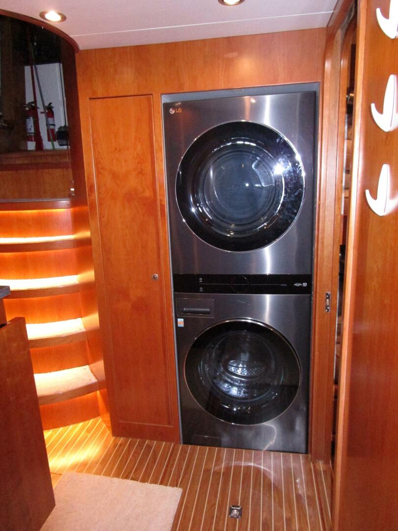Slide: The Image of Forward Laundry - 4481752