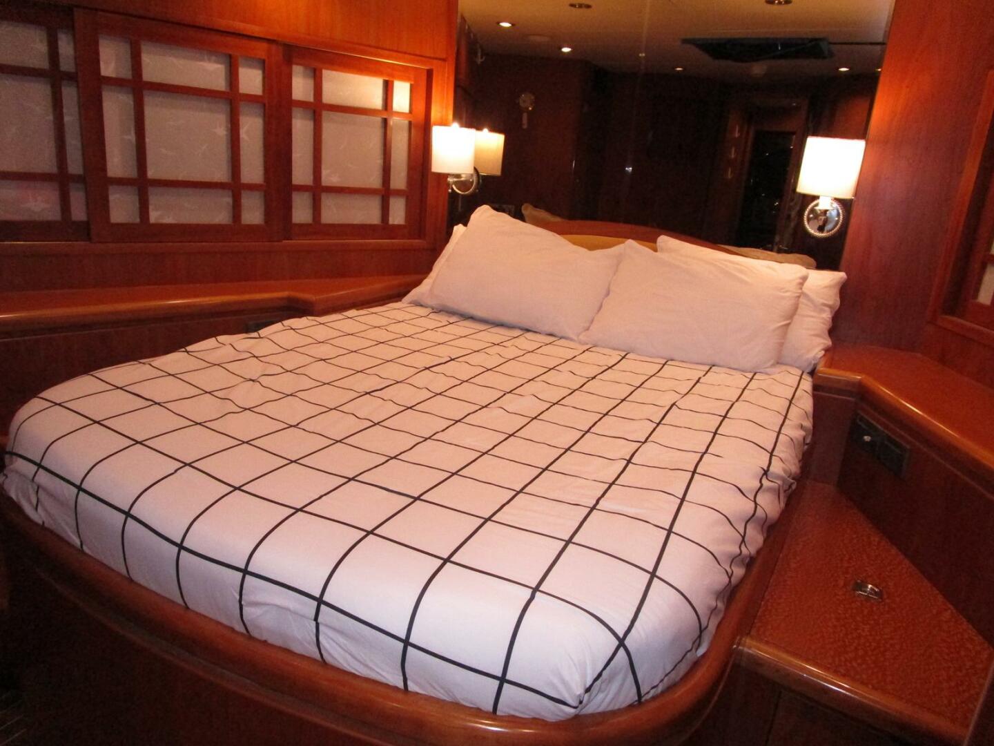 Slide: The Image of Captain's Cabin - 4481753