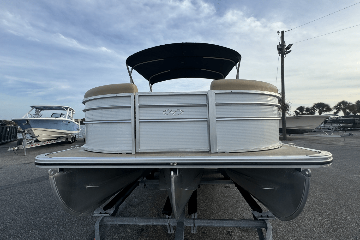 Slide: The Image of Harris 210 CRUISER 2022 - 1