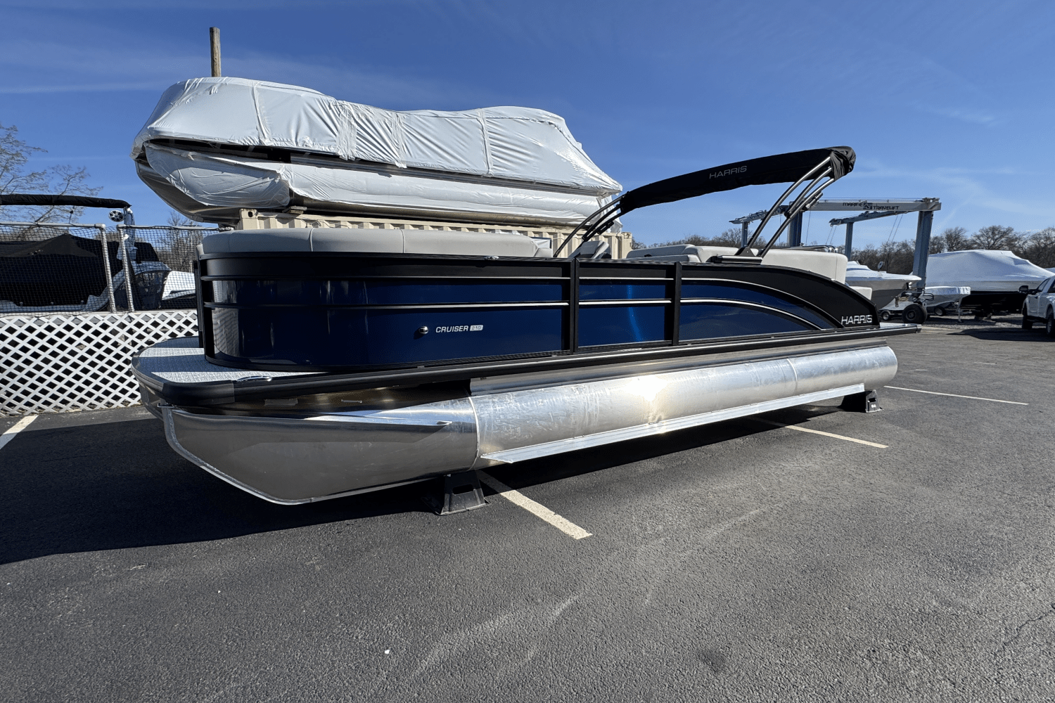 Slide: The Image of Harris 210 Cruiser 2025 - 1