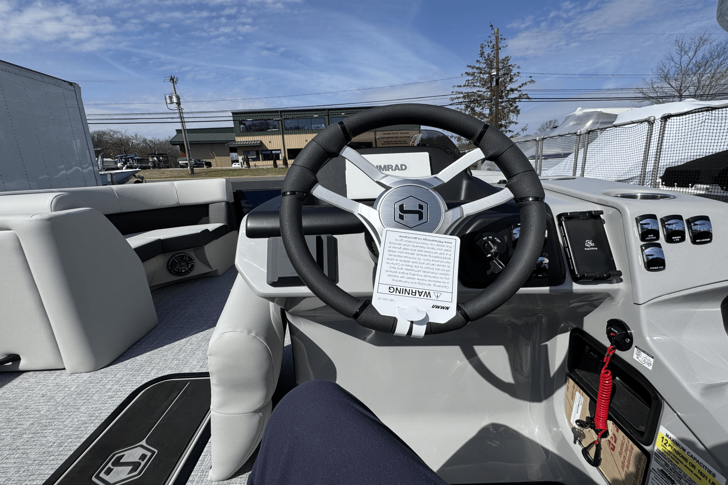 Slide: The Image of Harris 210 Cruiser 2025 - 10