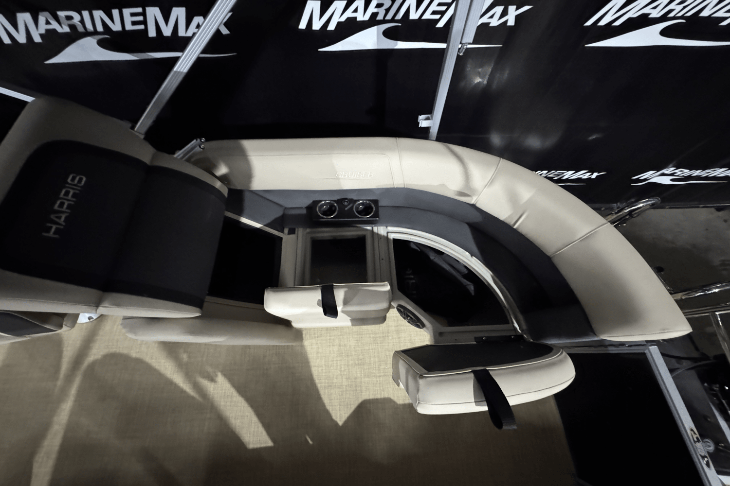 Slide: The Image of Harris 210 Cruiser 2025 - 11