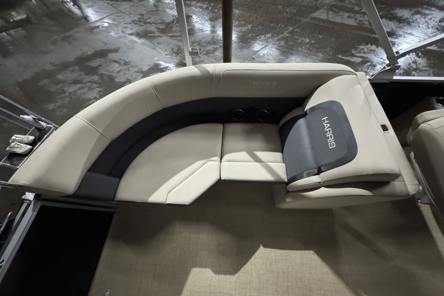 Slide: The Image of Harris 210 Cruiser 2025 - 13