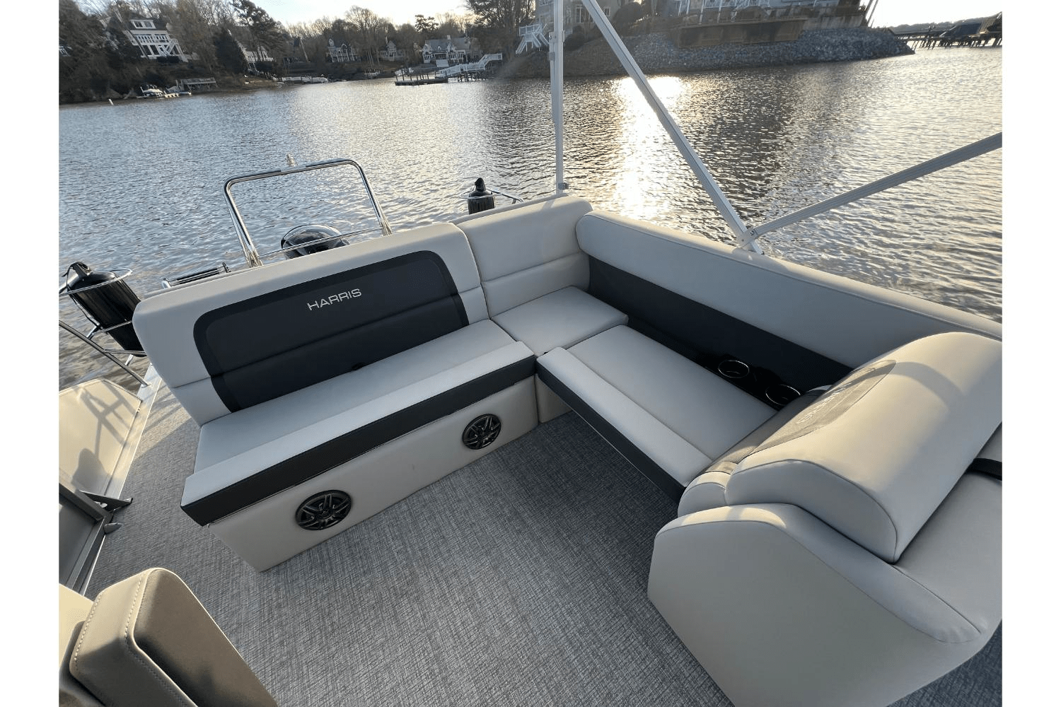 Slide: The Image of Harris 210 Cruiser 2025 - 16