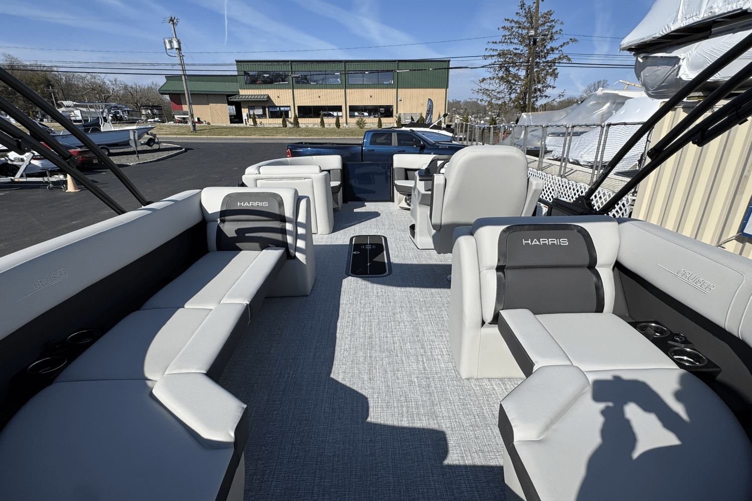 Slide: The Image of Harris 210 Cruiser 2025 - 16