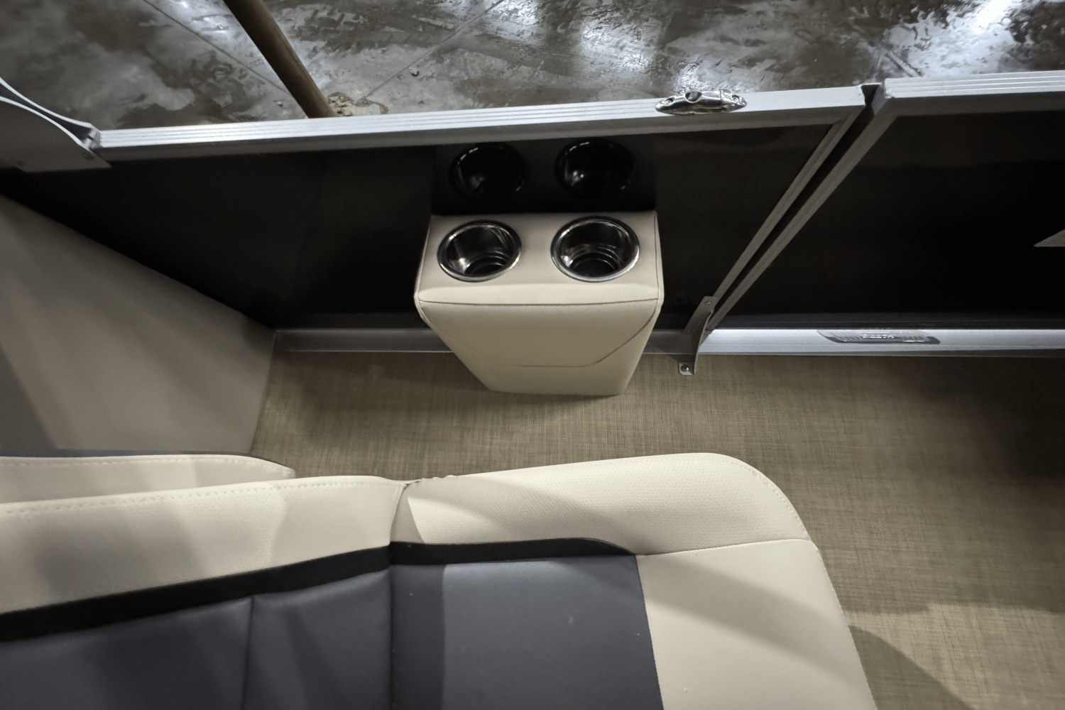 Slide: The Image of Harris 210 Cruiser 2025 - 26