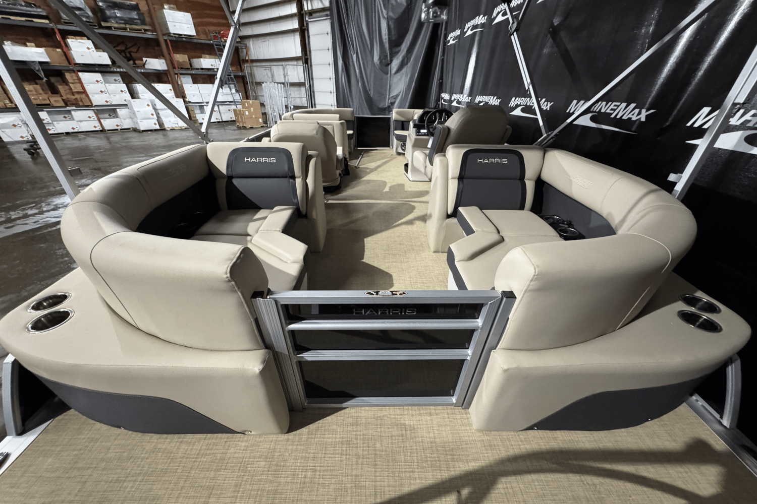 Slide: The Image of Harris 210 Cruiser 2025 - 8