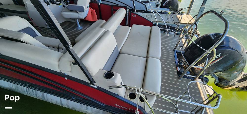 Slide: The Image of Harris 230 CR 2022 - 15735595