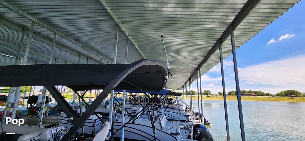 Slide: The Image of Harris 230 CR 2022 - 15735600