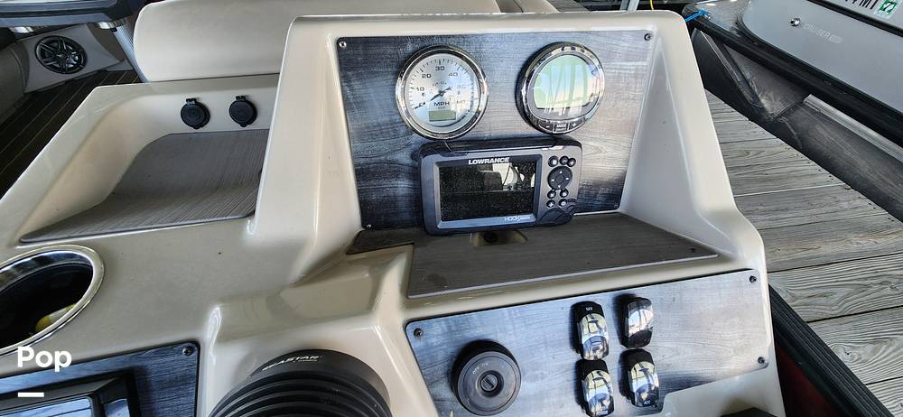 Slide: The Image of Harris 230 CR 2022 - 15735607