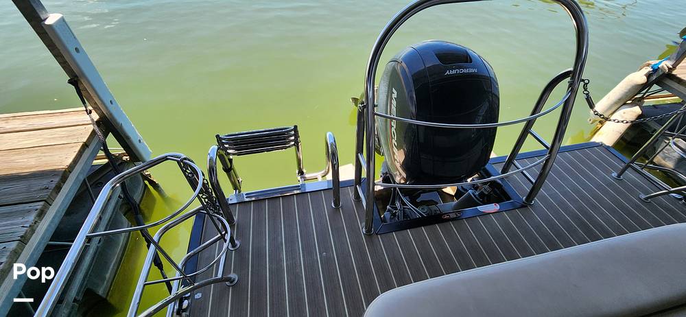 Slide: The Image of Harris 230 CR 2022 - 15735610