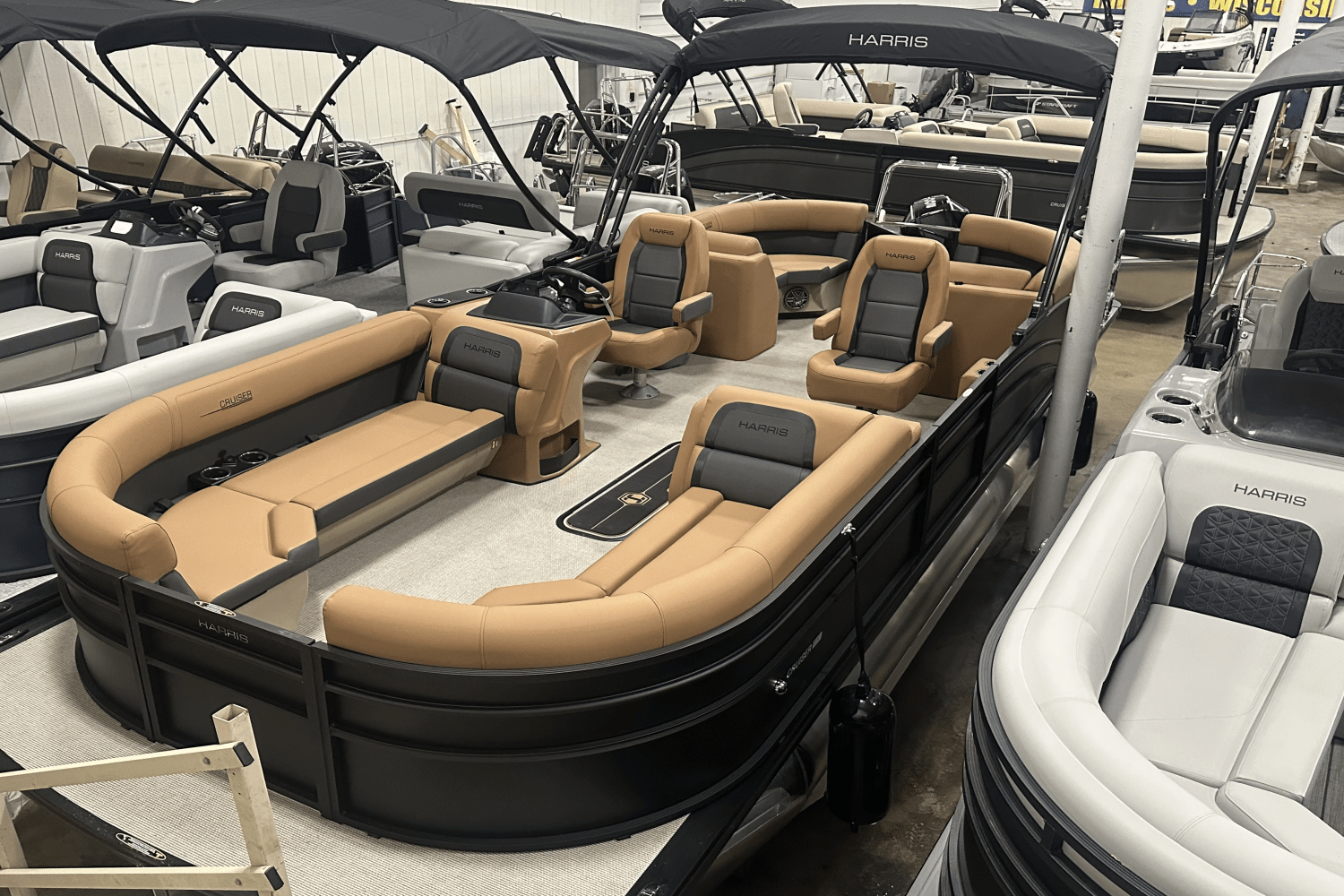 Slide: The Image of Harris 230 Cruiser 2025 - 0