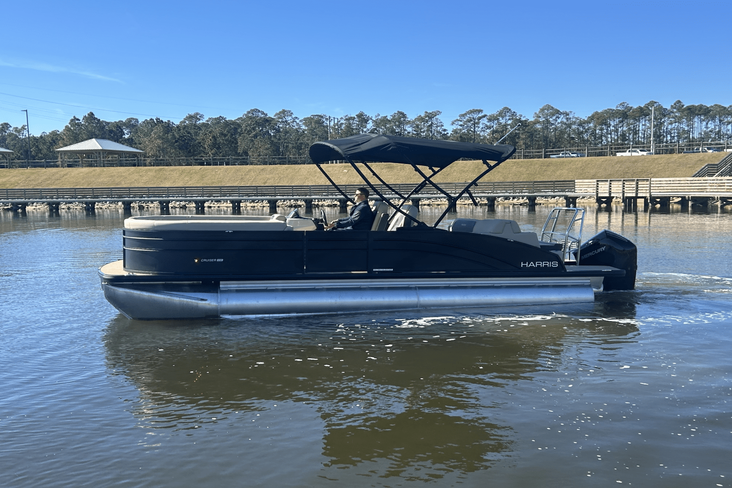 Slide: The Image of Harris 230 Cruiser 2025 - 10