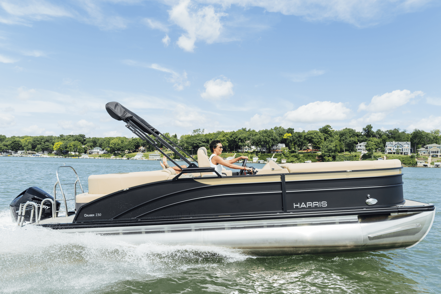 Slide: The Image of Harris 230 Cruiser 2025 - 10