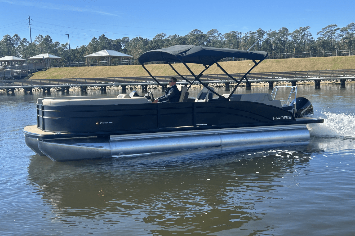 Slide: The Image of Harris 230 Cruiser 2025 - 13