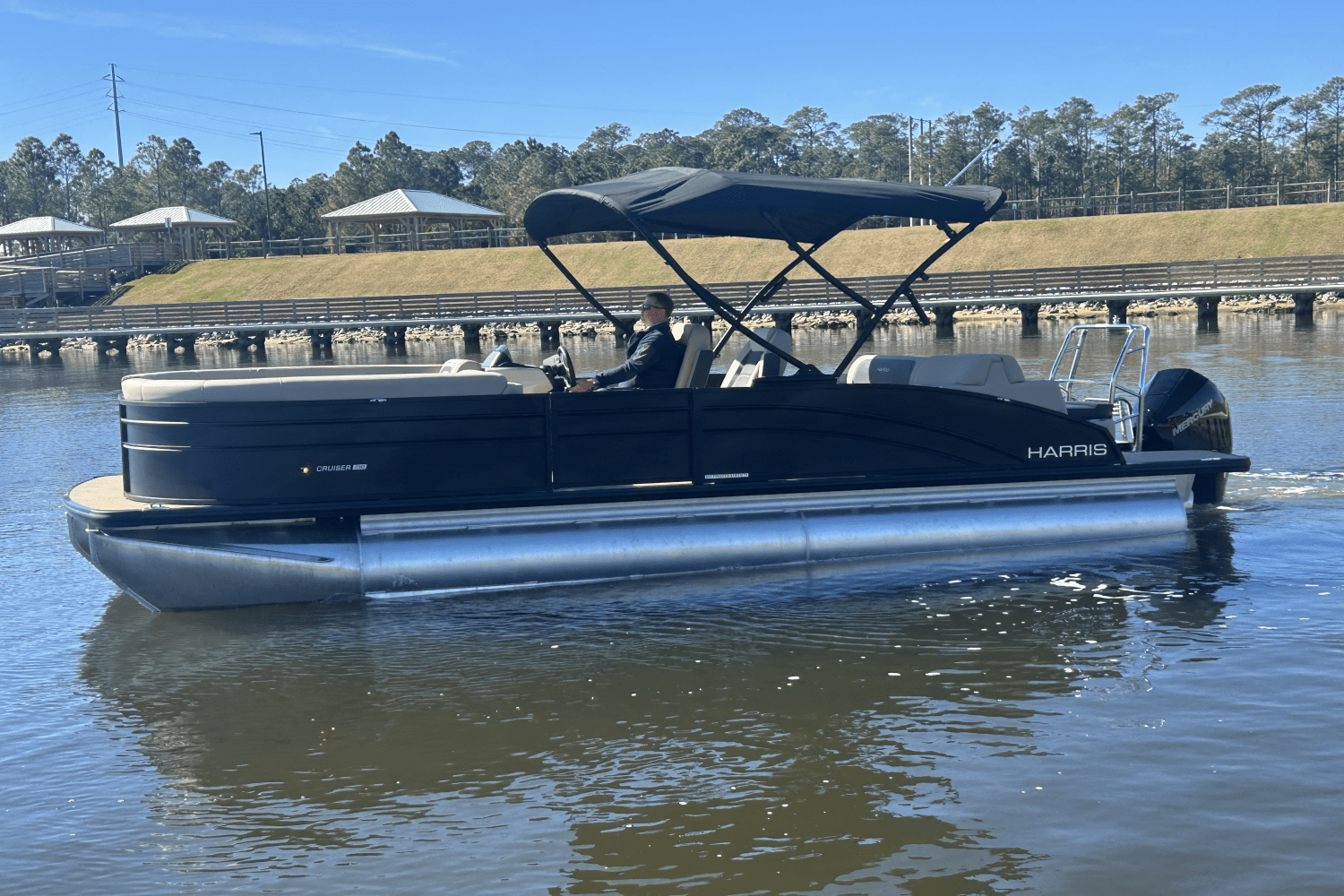 Slide: The Image of Harris 230 Cruiser 2025 - 15