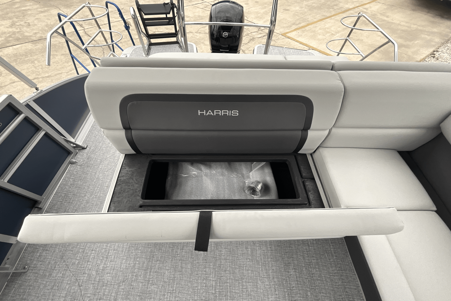 Slide: The Image of Harris 230 Cruiser 2025 - 16