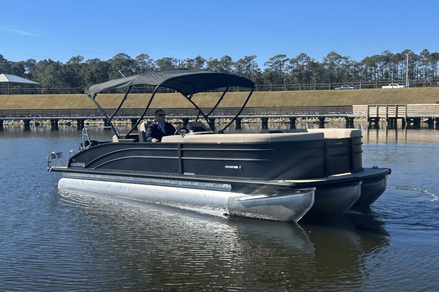 Slide: The Image of Harris 230 Cruiser 2025 - 2