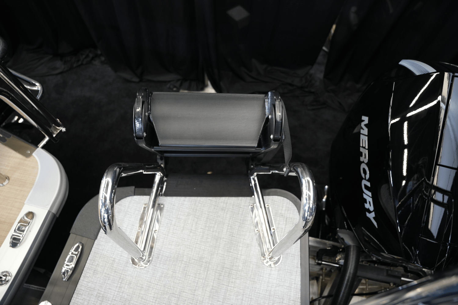 Slide: The Image of Harris 230 Cruiser 2025 - 23