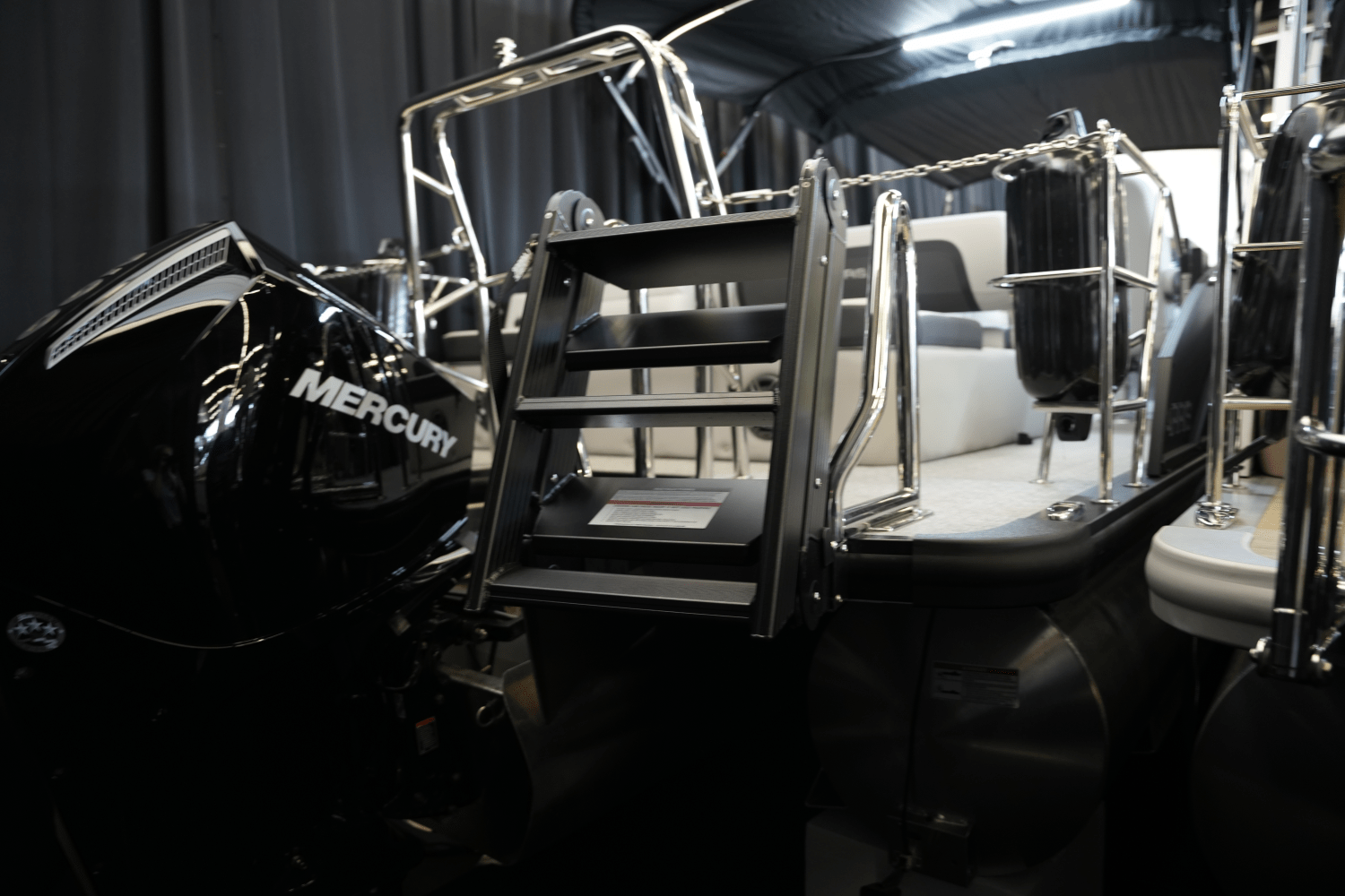 Slide: The Image of Harris 230 Cruiser 2025 - 24