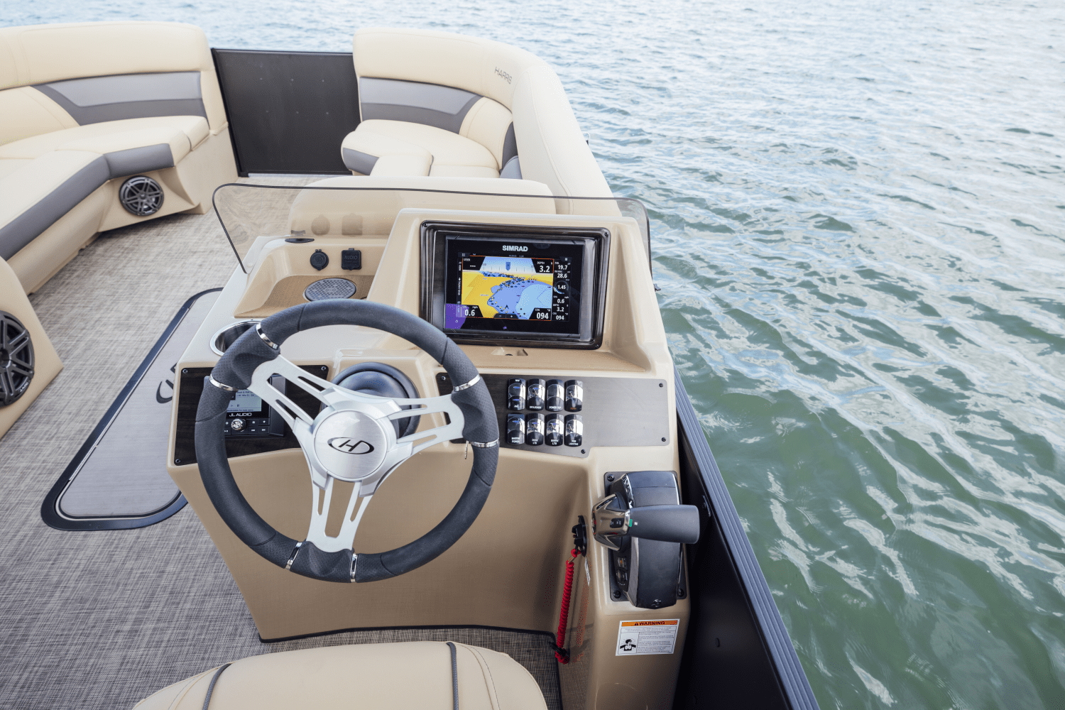 Slide: The Image of Harris 230 Cruiser 2025 - 26