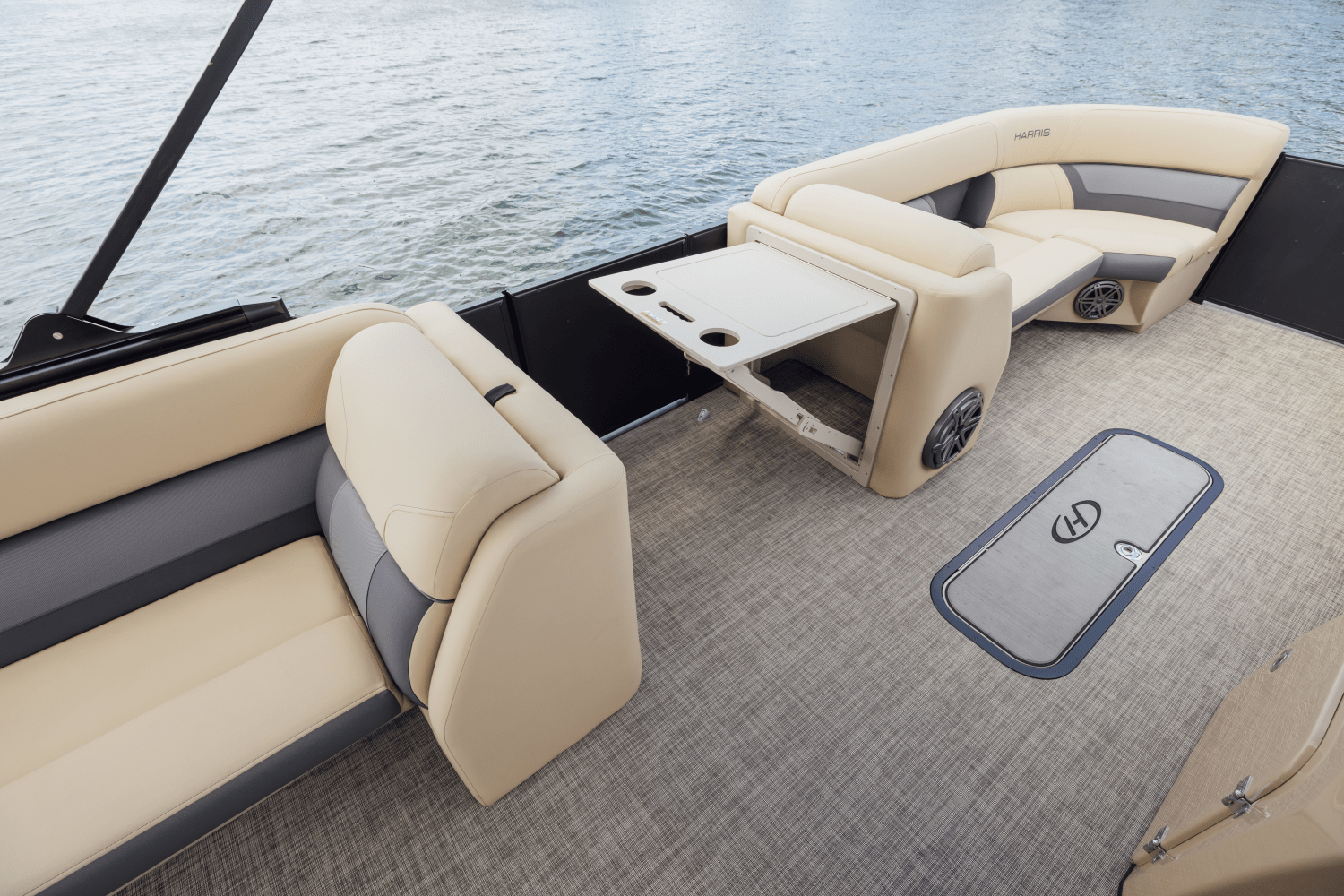 Slide: The Image of Harris 230 Cruiser 2025 - 29