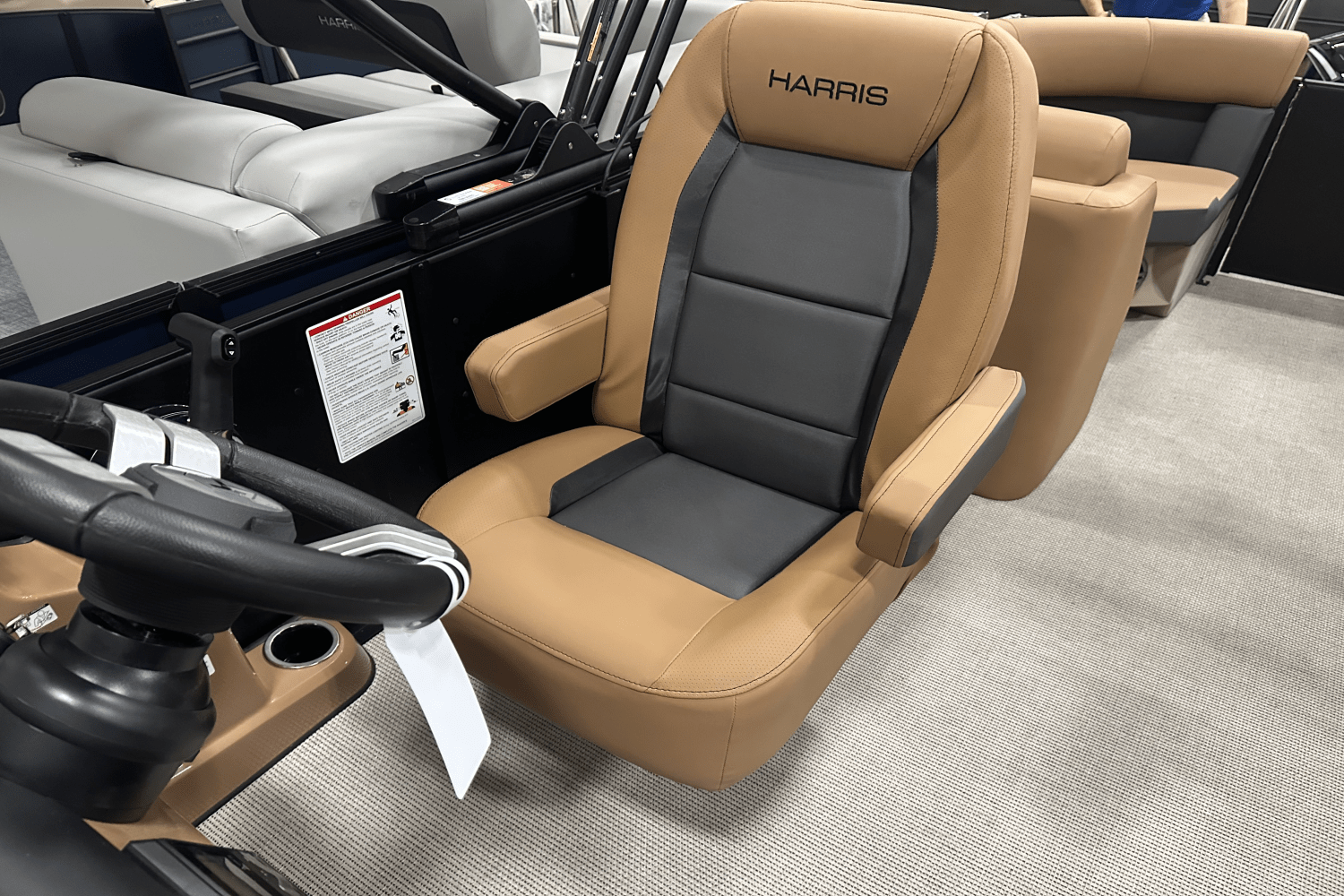 Slide: The Image of Harris 230 Cruiser 2025 - 3