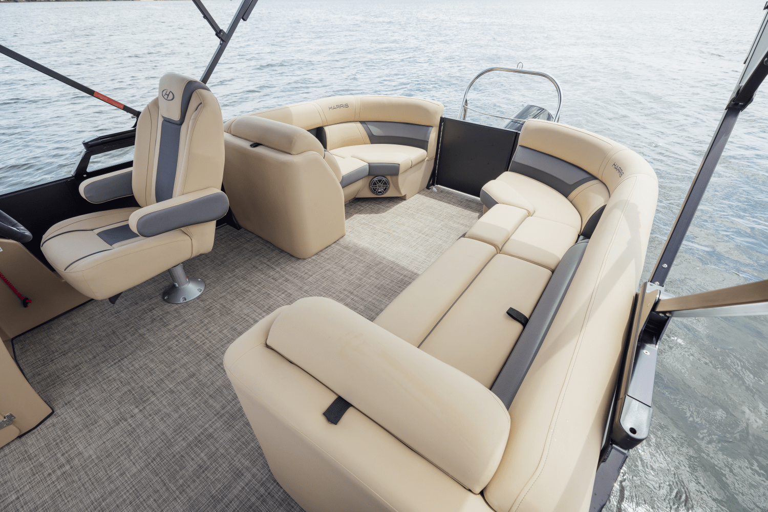 Slide: The Image of Harris 230 Cruiser 2025 - 31