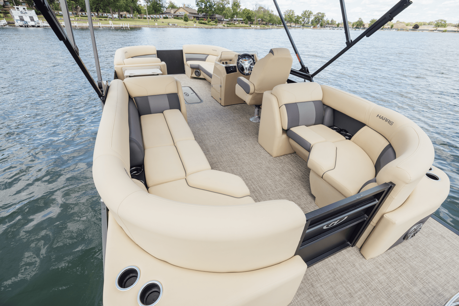 Slide: The Image of Harris 230 Cruiser 2025 - 34