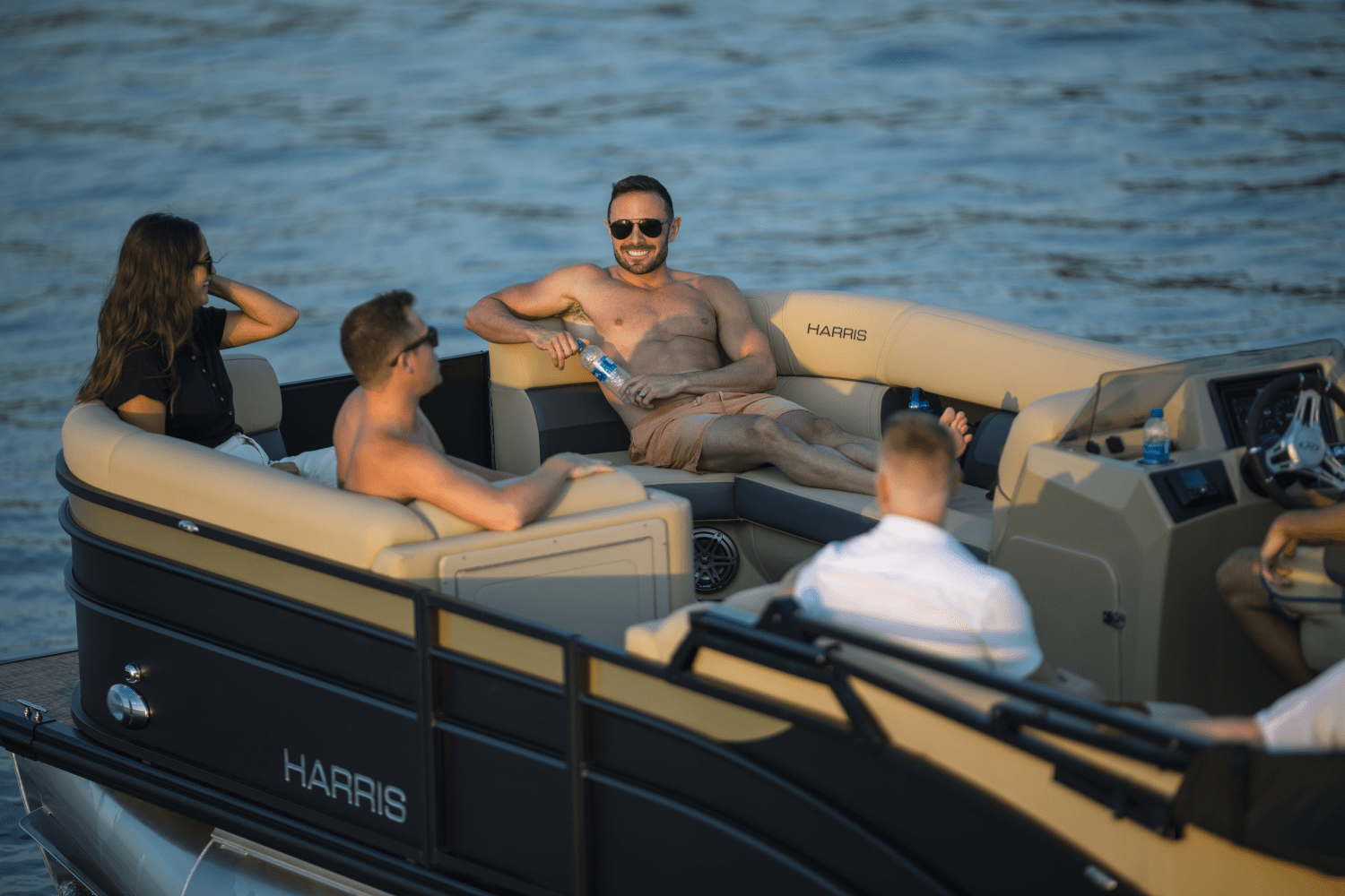 Slide: The Image of Harris 230 Cruiser 2025 - 38