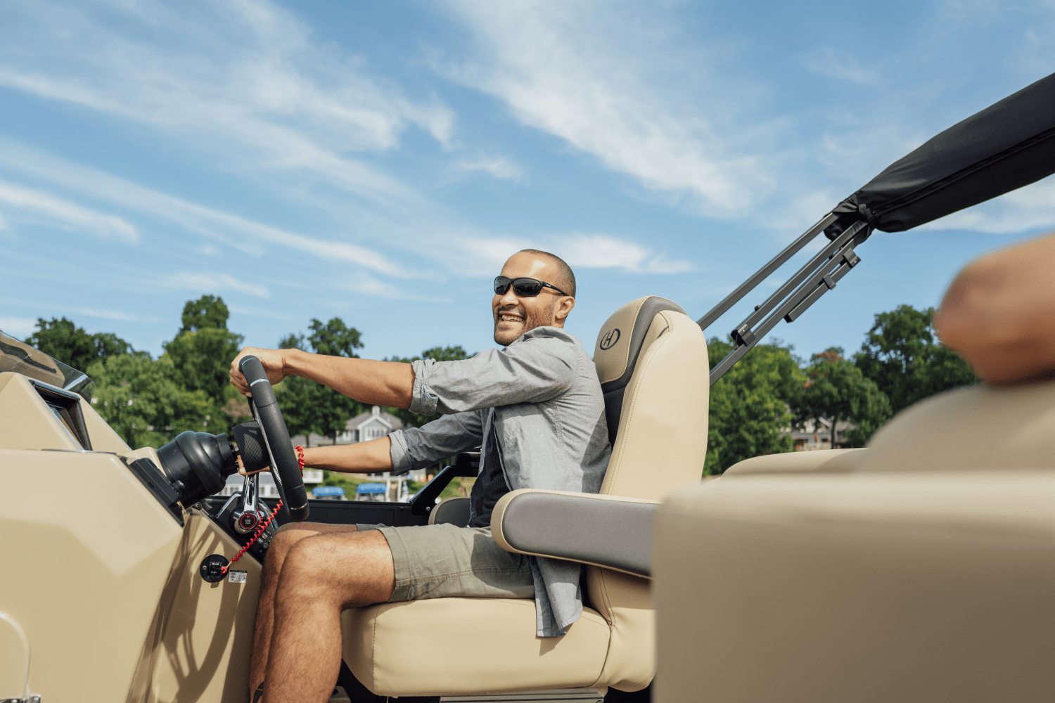 Slide: The Image of Harris 230 Cruiser 2025 - 44