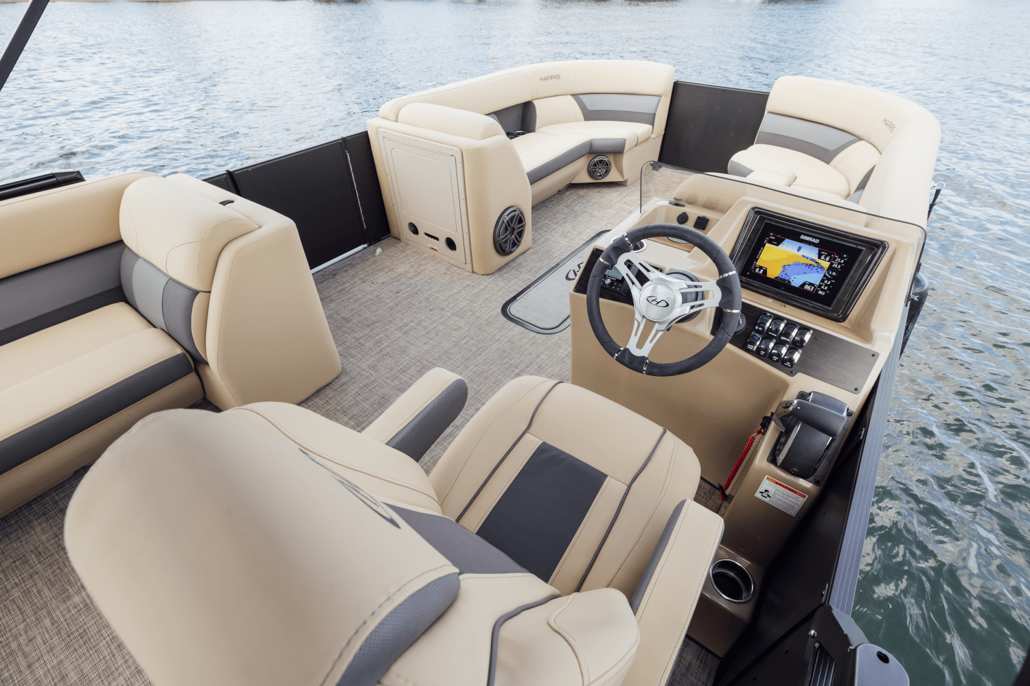 Slide: The Image of Harris 230 Cruiser 2025 - 64