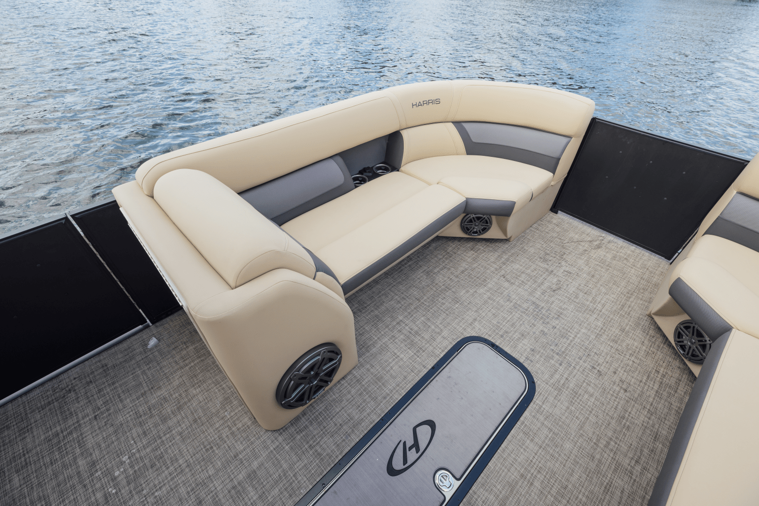 Slide: The Image of Harris 230 Cruiser 2025 - 8